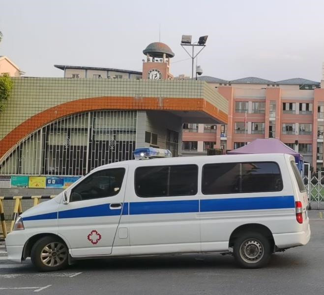 兰州救护车出租护送骨折病人一公里多少钱